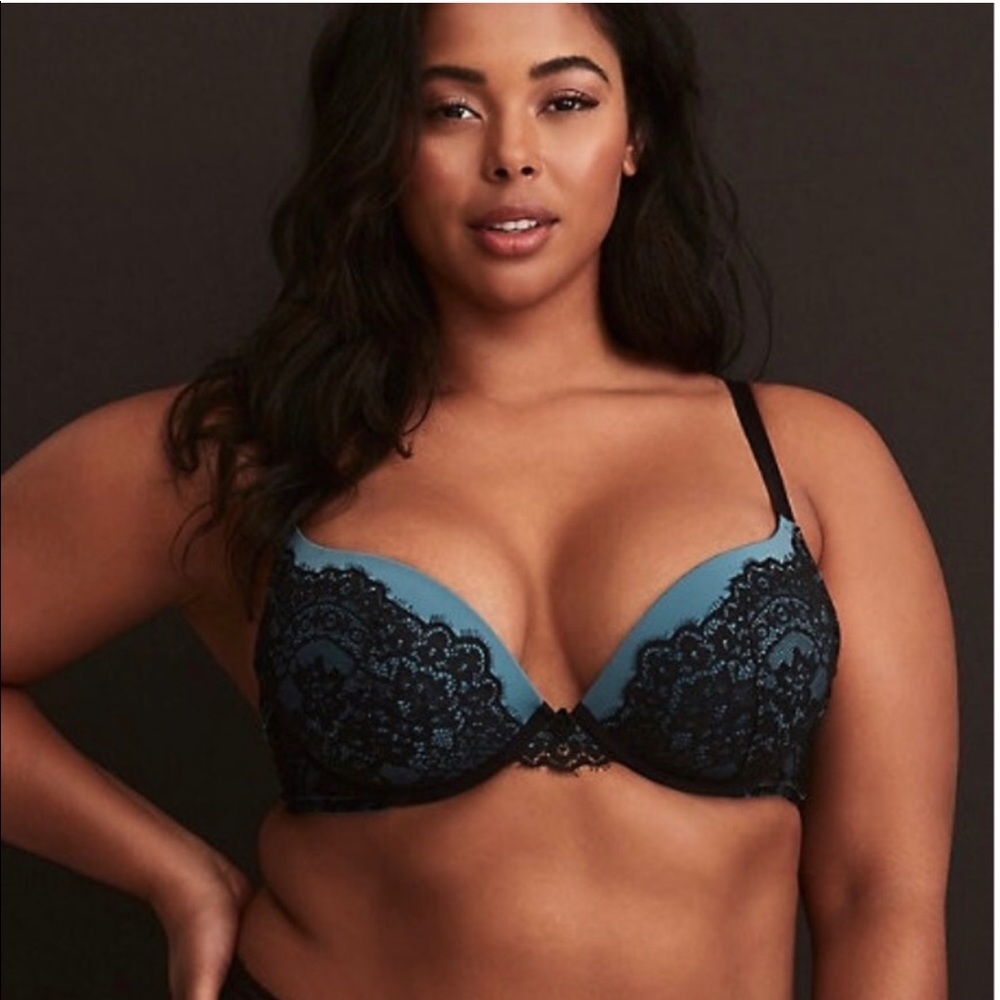 Torrid Eyelash Lace Push-Up Plunge Bra 🆕